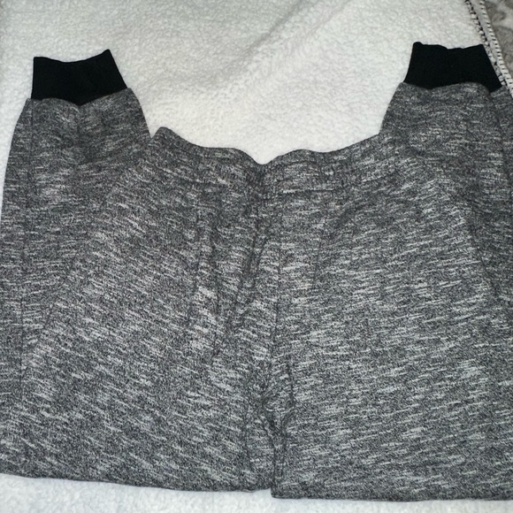 Adidas Boys Gray joggers - Picture 4 of 4